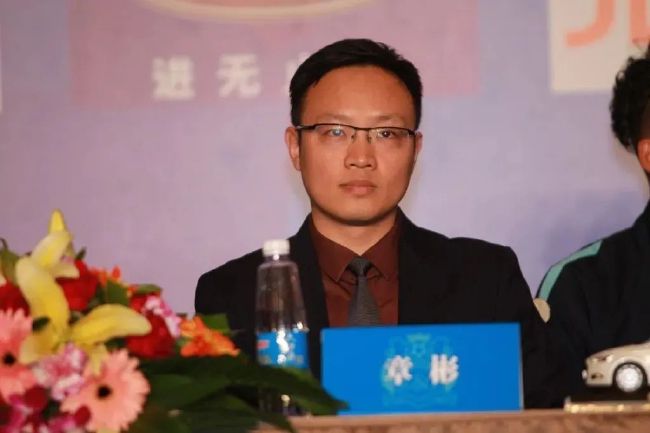 亚洲成人精品一区二区三区